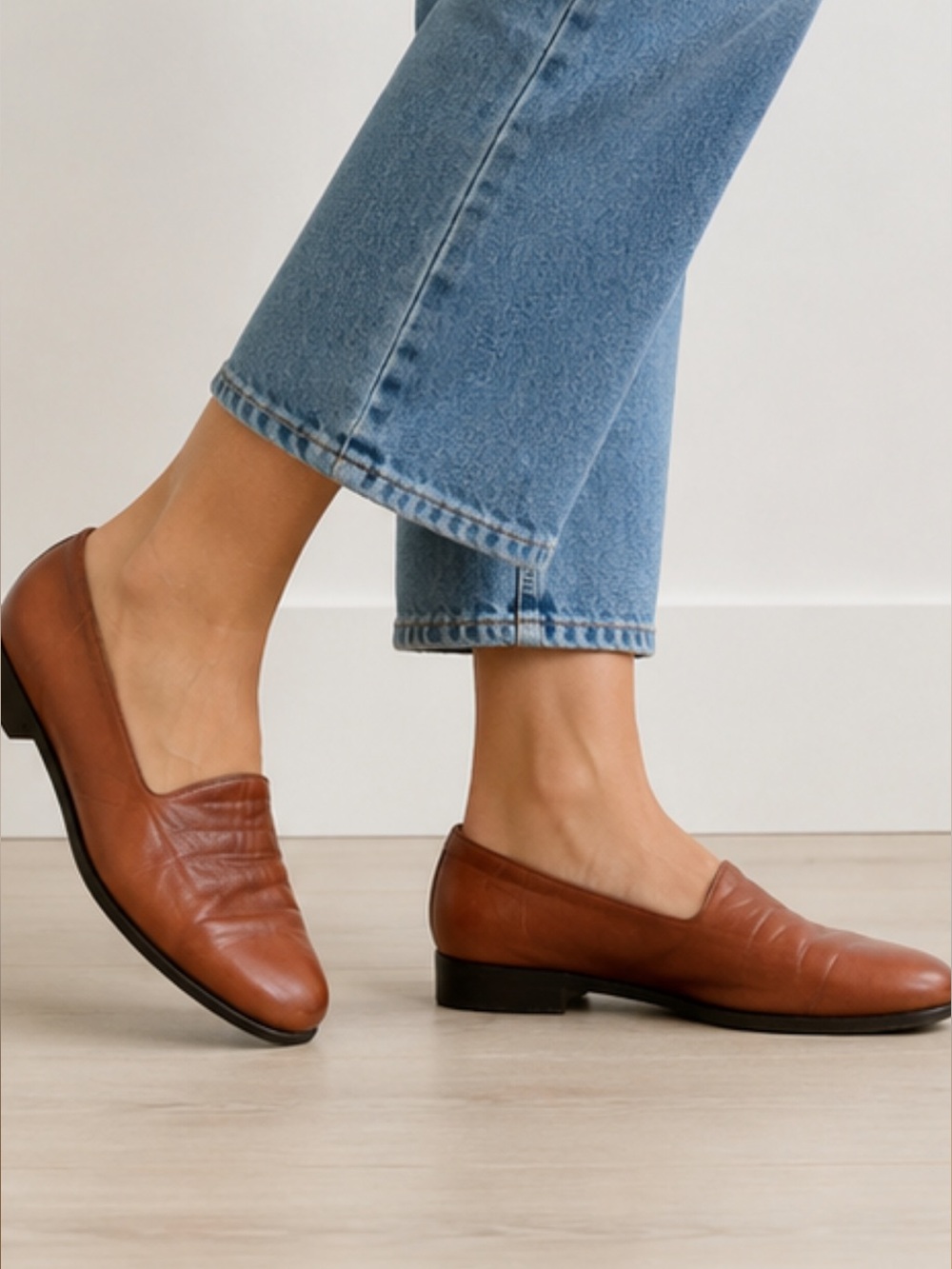 Cole Haan Women 7B Brown Leather Loafers Made in Italy Vintage Slip On Flats